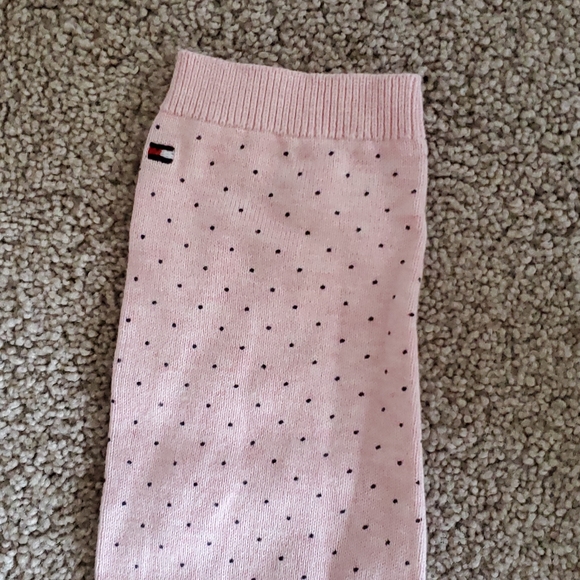 NWT Tommy Hilfiger v-neck top - Picture 3 of 4